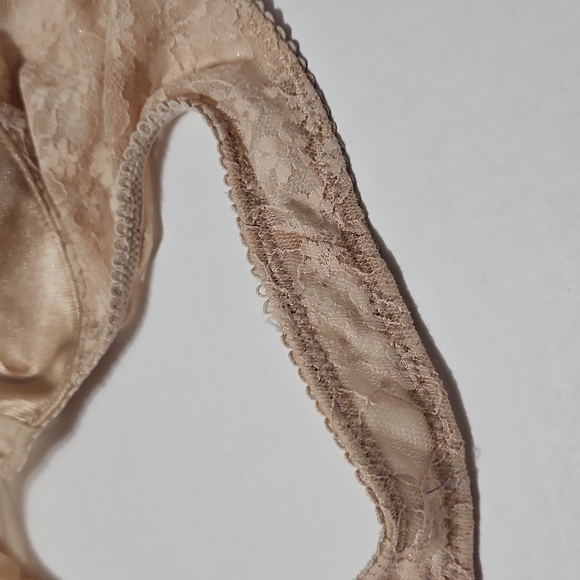 Exquisite Elegant Lace Beige Bra Size 38D - Picture 9 of 11
